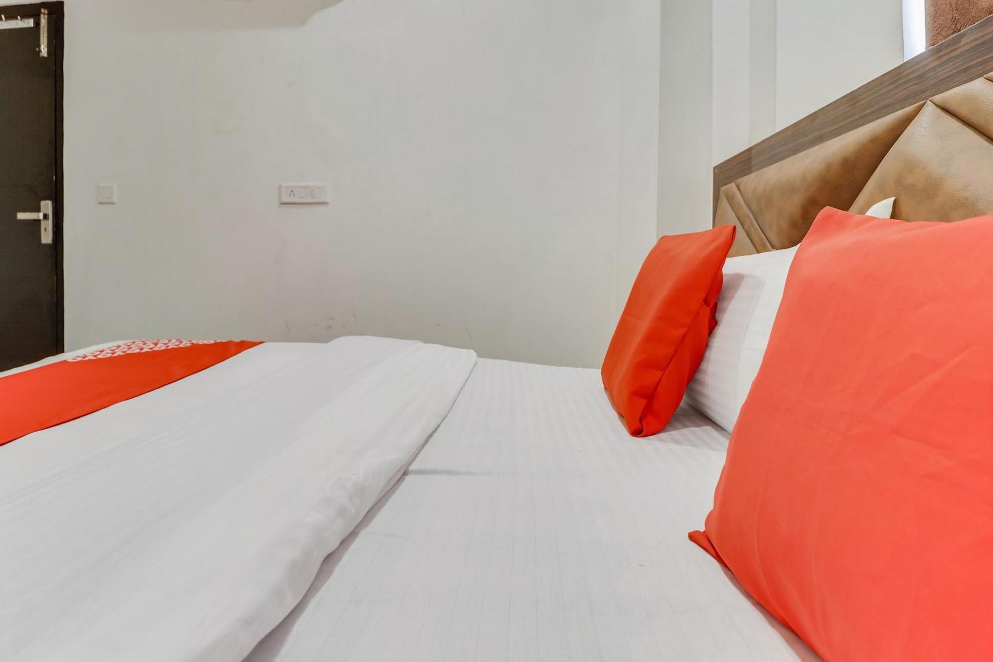 Hotel O Sun View Ludhiana Bagian luar foto