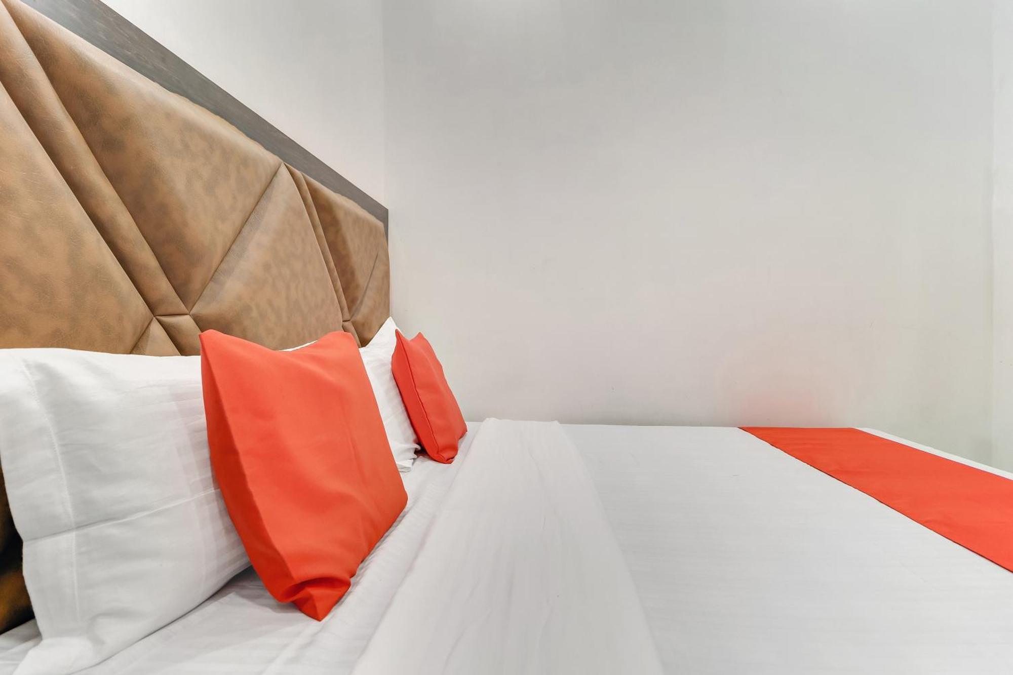 Hotel O Sun View Ludhiana Bagian luar foto